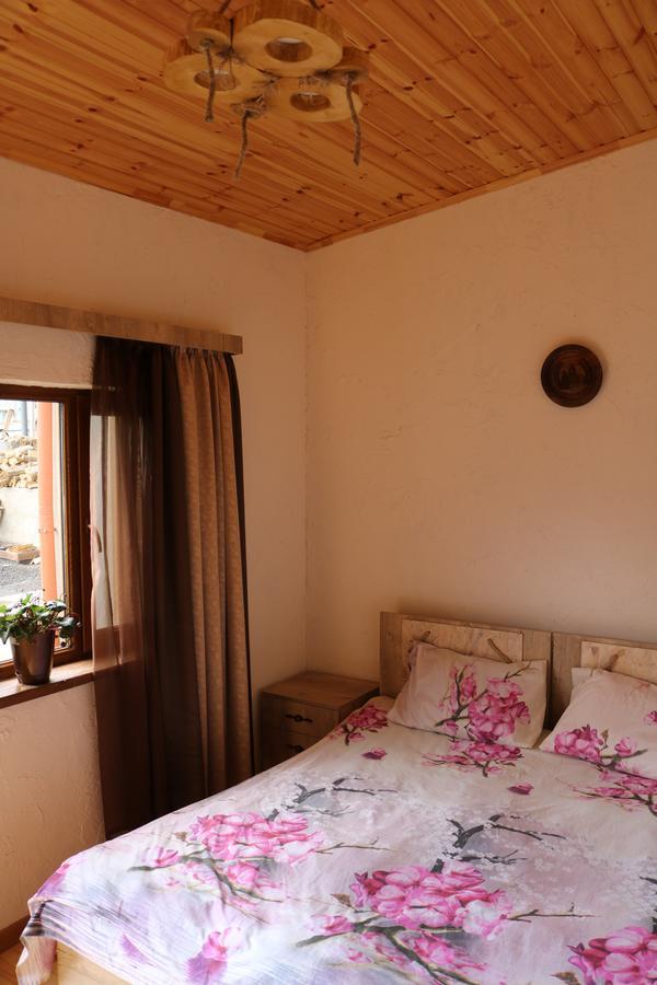 Saro B&B And Safari Tours Tatev Exterior foto