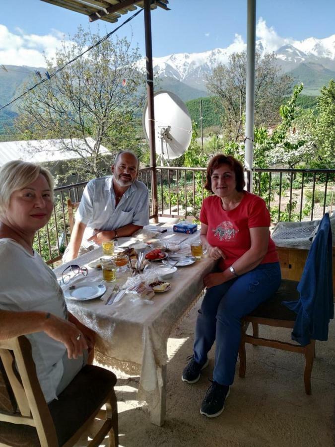Saro B&B And Safari Tours Tatev Exterior foto